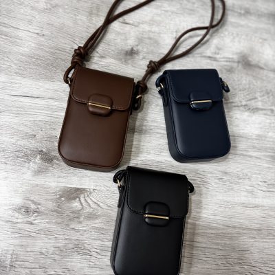 کیف پاسپورتی دلوین ۲۴۲